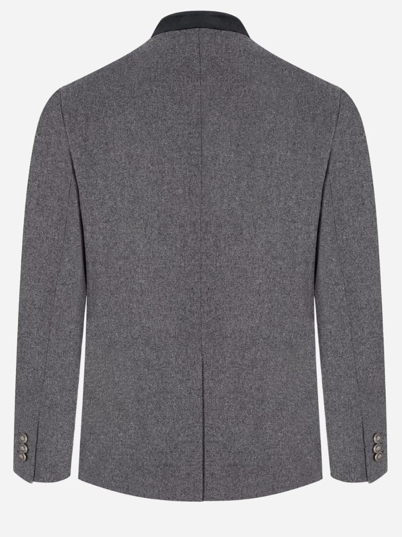 Mens grey Bavarian trachten jacket with black trim, traditional stand collar, silver buttons, and tailored fit – authentic Oktoberfest Alpine style blazer.